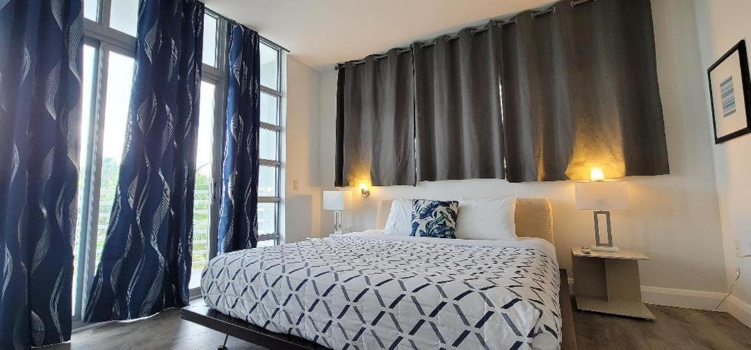 Strand Ocean Drive Suites Miami Beach Bilik gambar